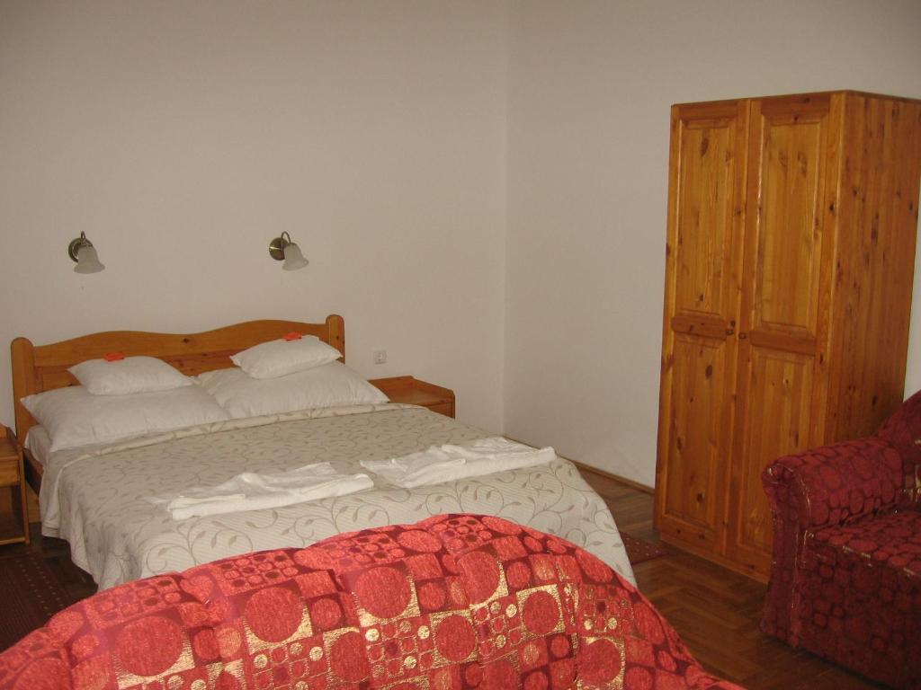 מלון Gödöllő Mater Salvatoris House חדר תמונה